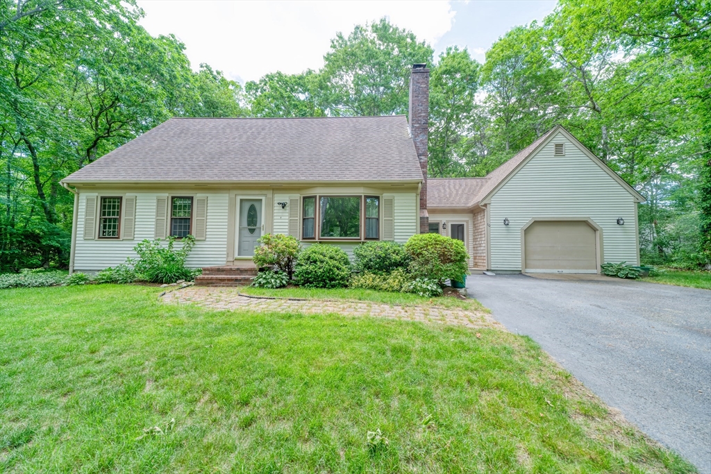 10 Little Acorn Ln