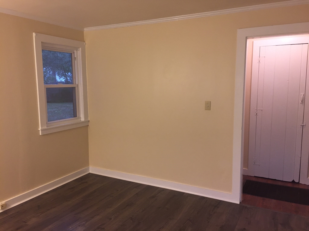 28-30 Lake Rd E