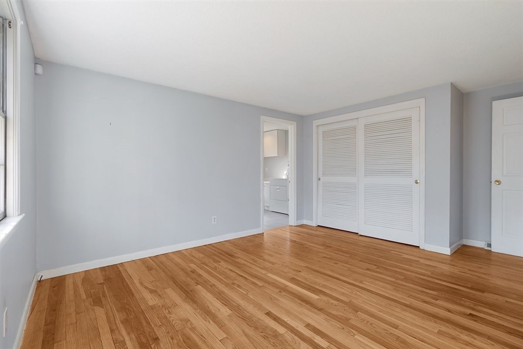 27 Lietrim Cir