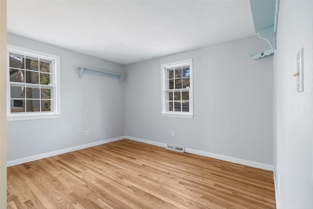 27 Lietrim Cir