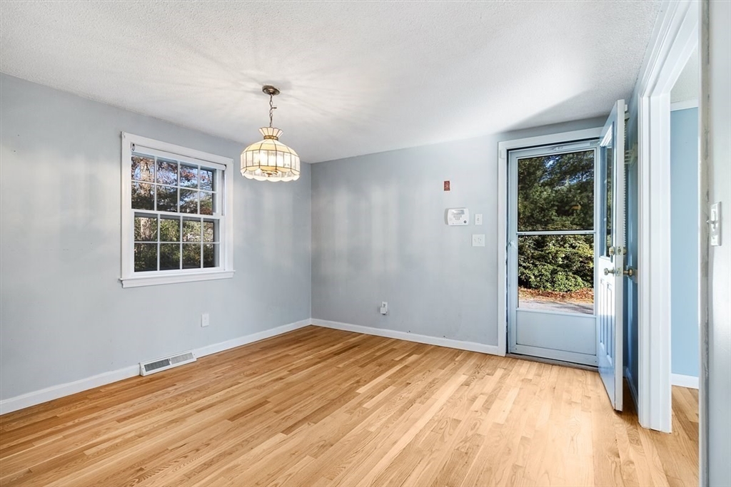 27 Lietrim Cir