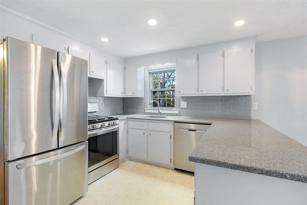 27 Lietrim Cir