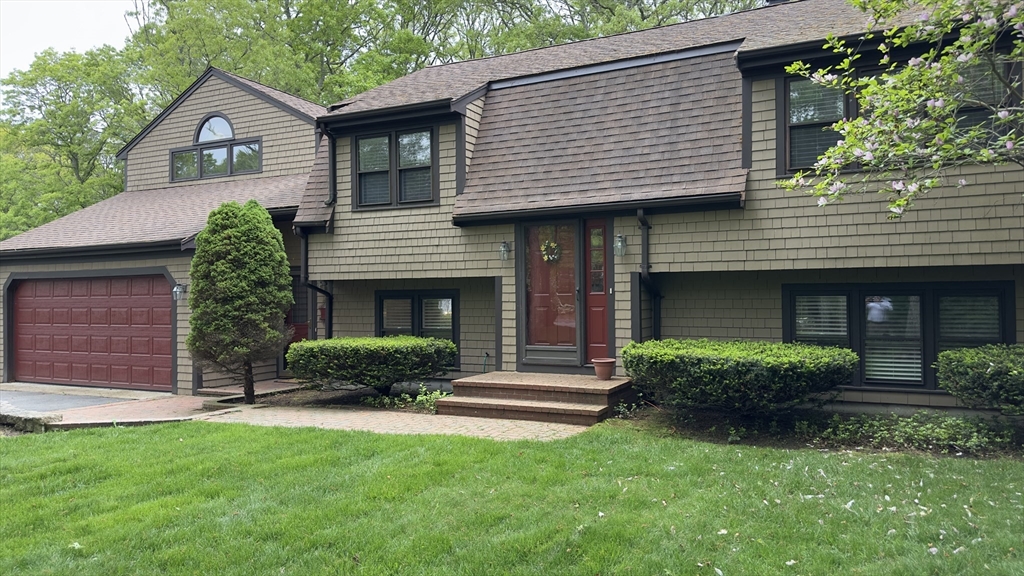 66 Holly Ridge Dr