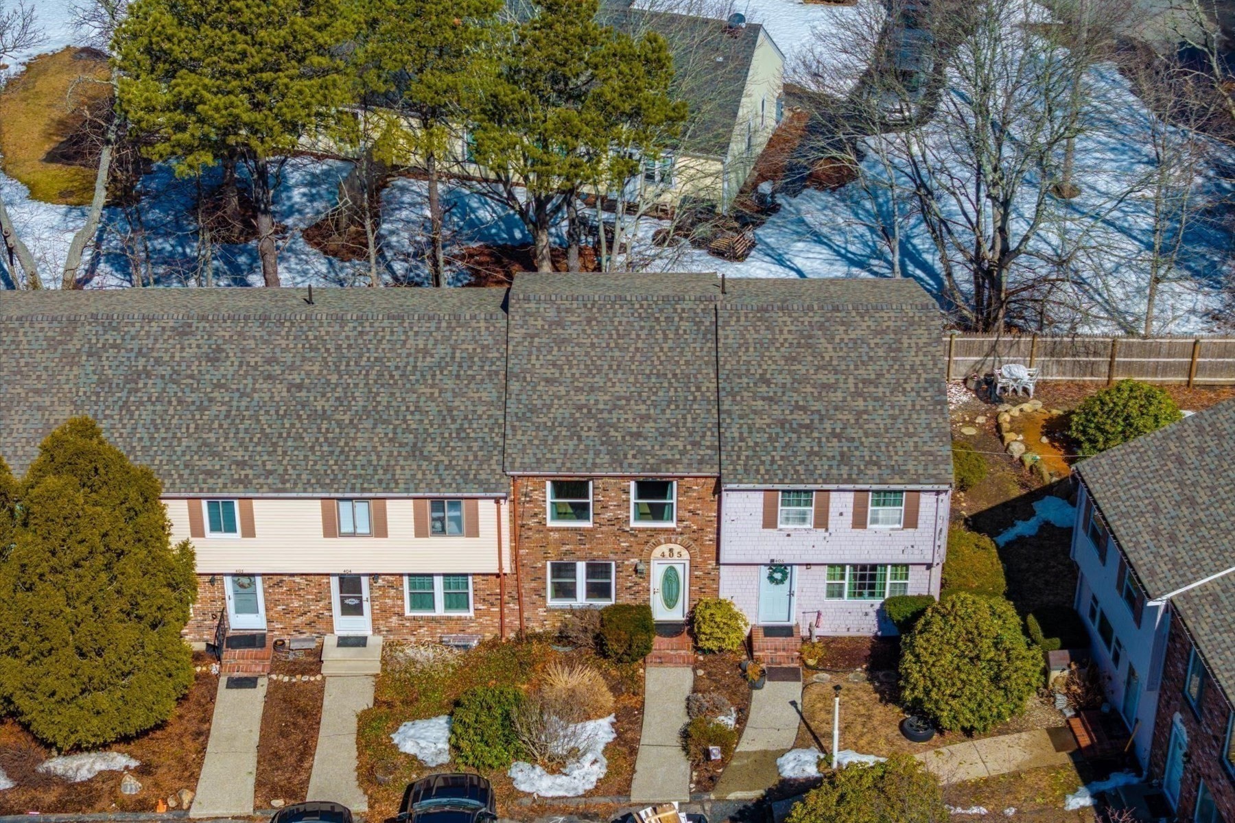 405 Village Dr # 405