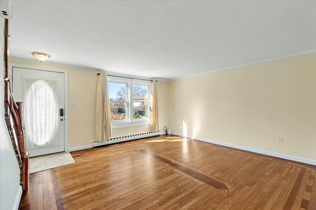 405 Village Dr # 405