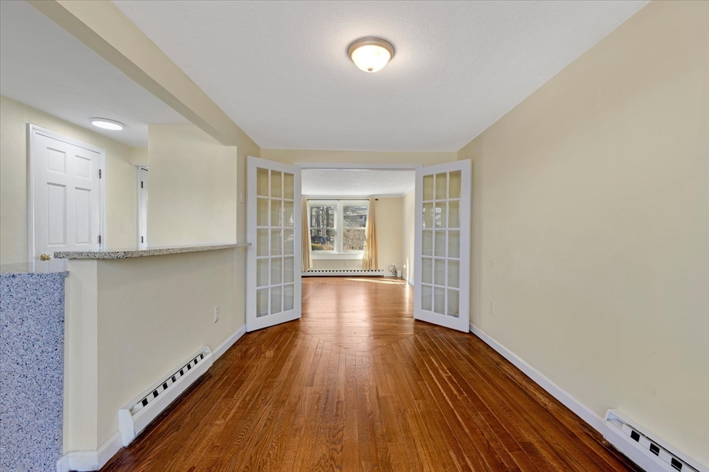 405 Village Dr # 405