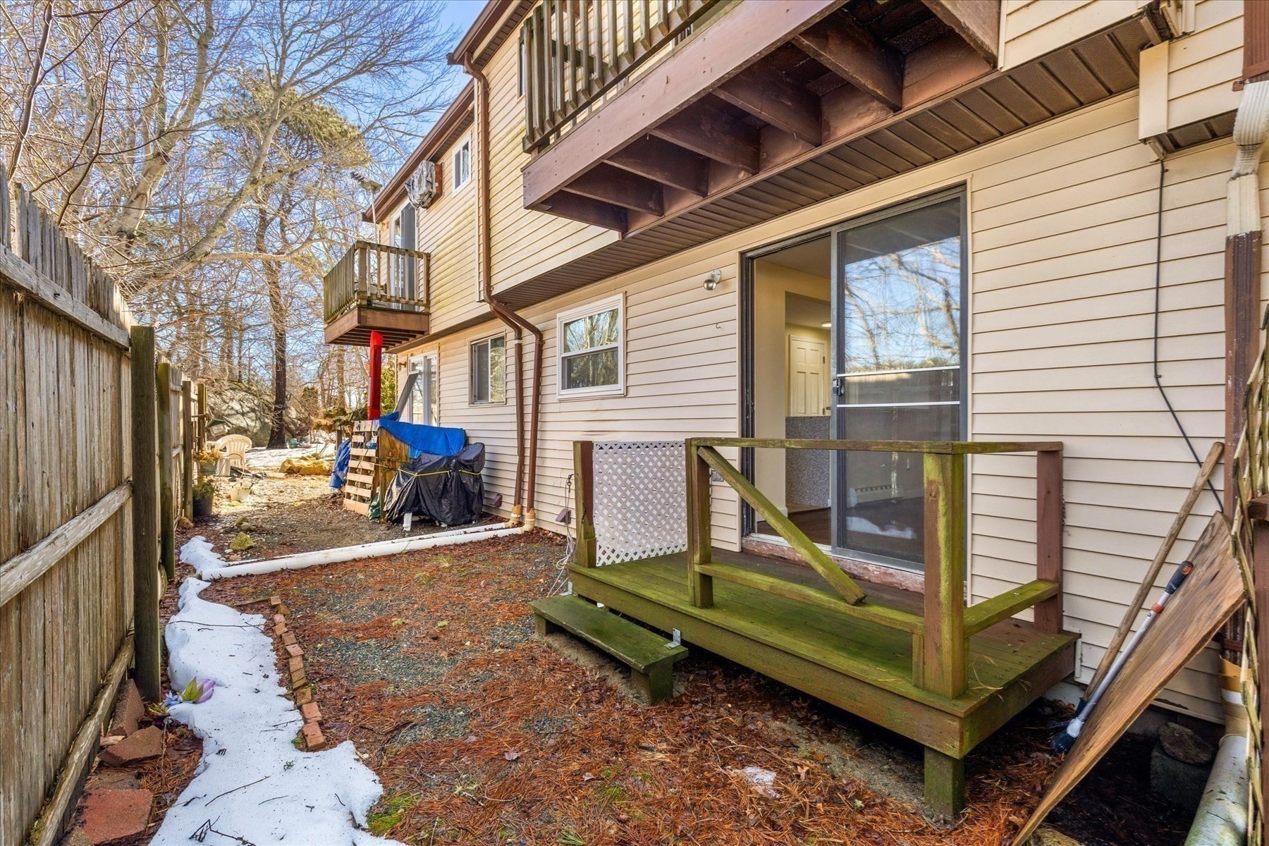 405 Village Dr # 405
