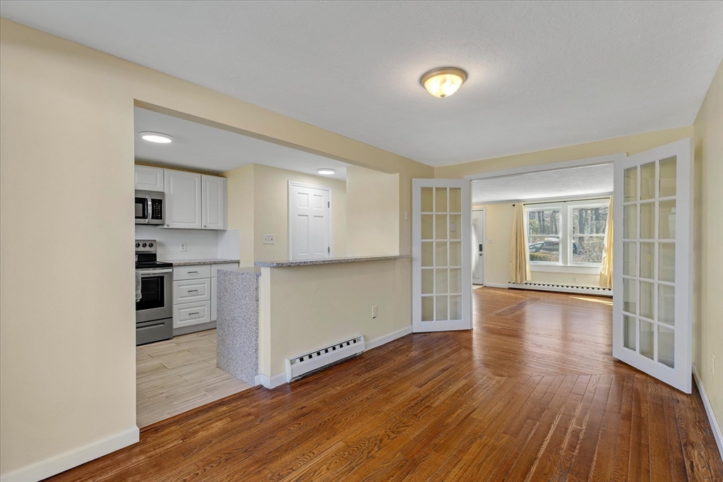 405 Village Dr # 405