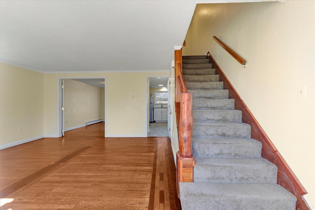 405 Village Dr # 405