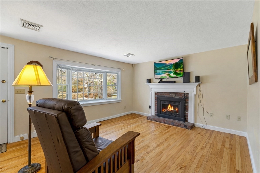 1820 Santuit Newtown Rd