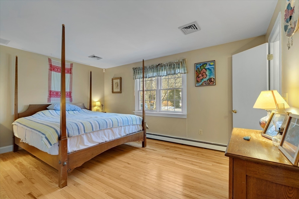 1820 Santuit Newtown Rd