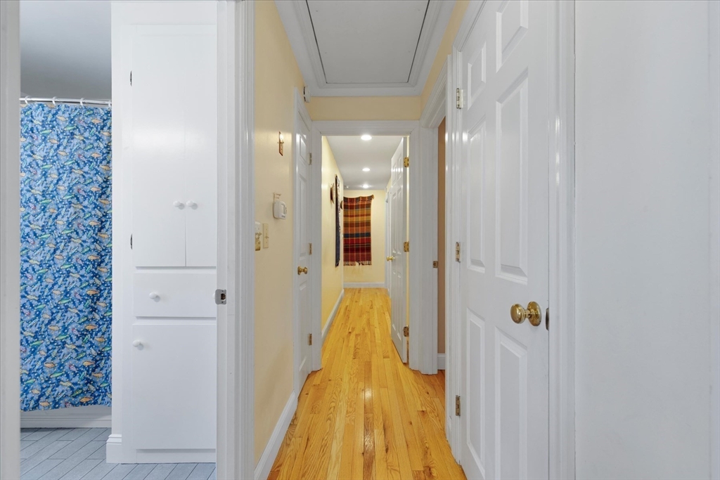 1820 Santuit Newtown Rd