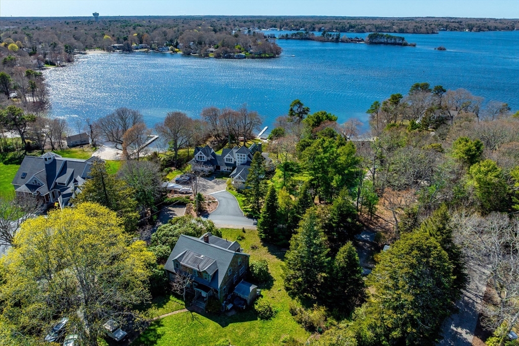 58 Loomis Ln