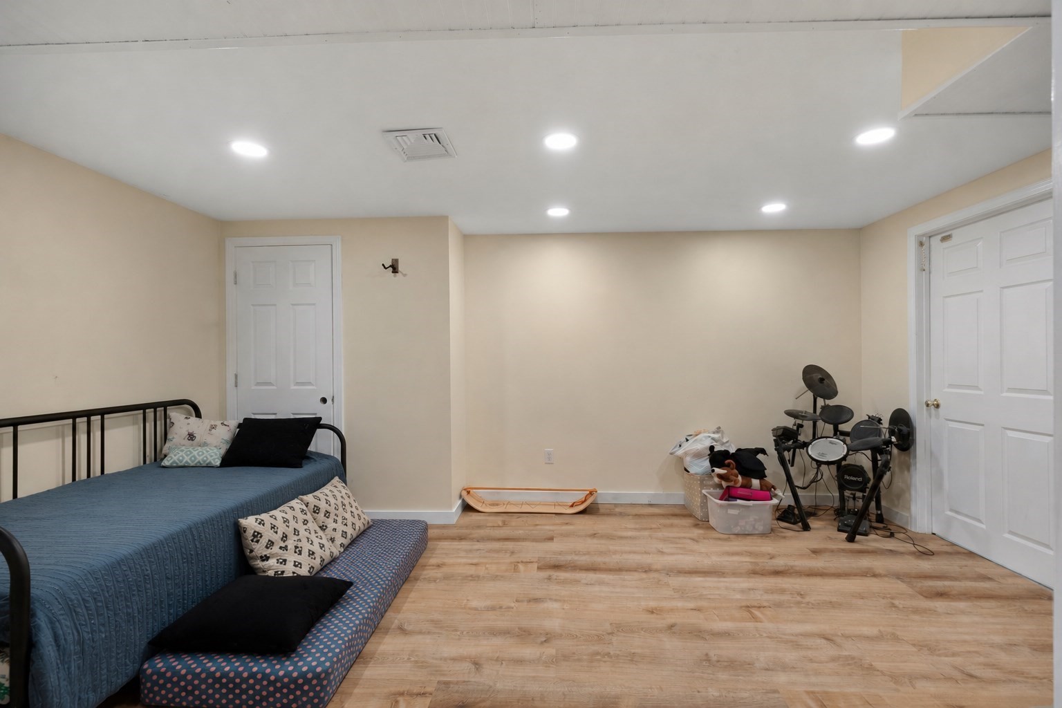 103 John Ewer Rd