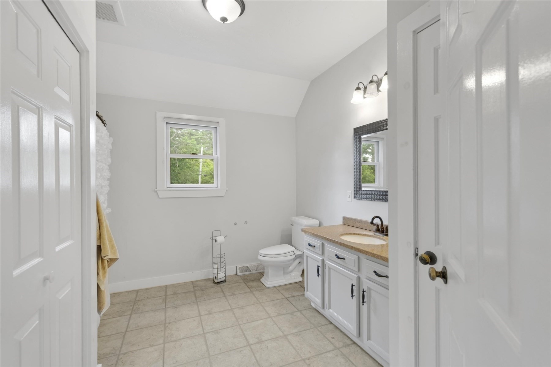 103 John Ewer Rd