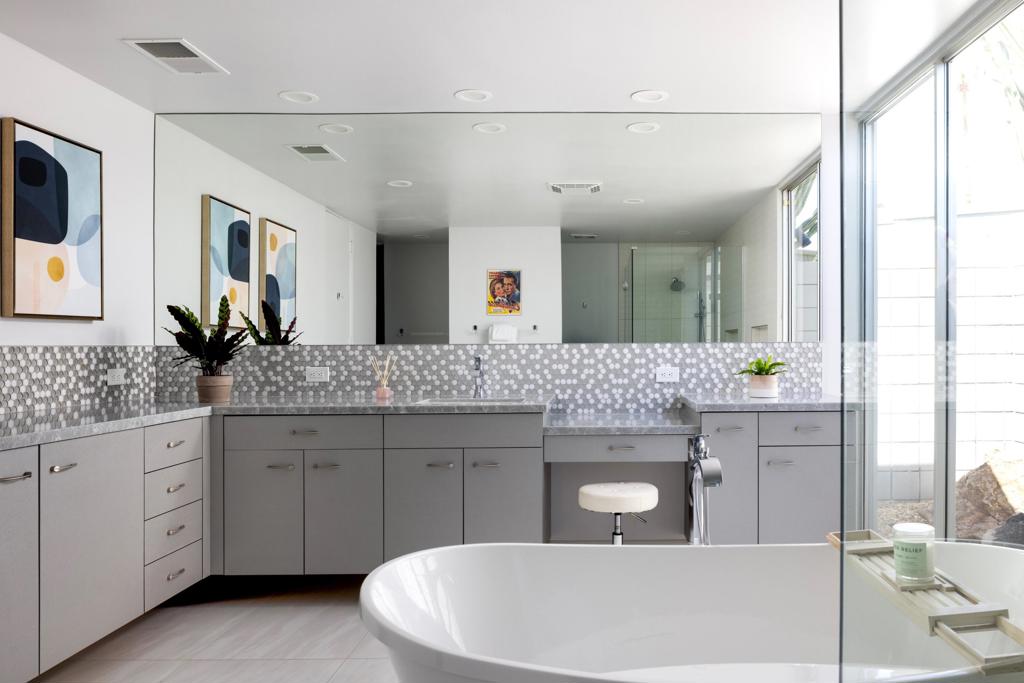 1405 Tamarisk West Street