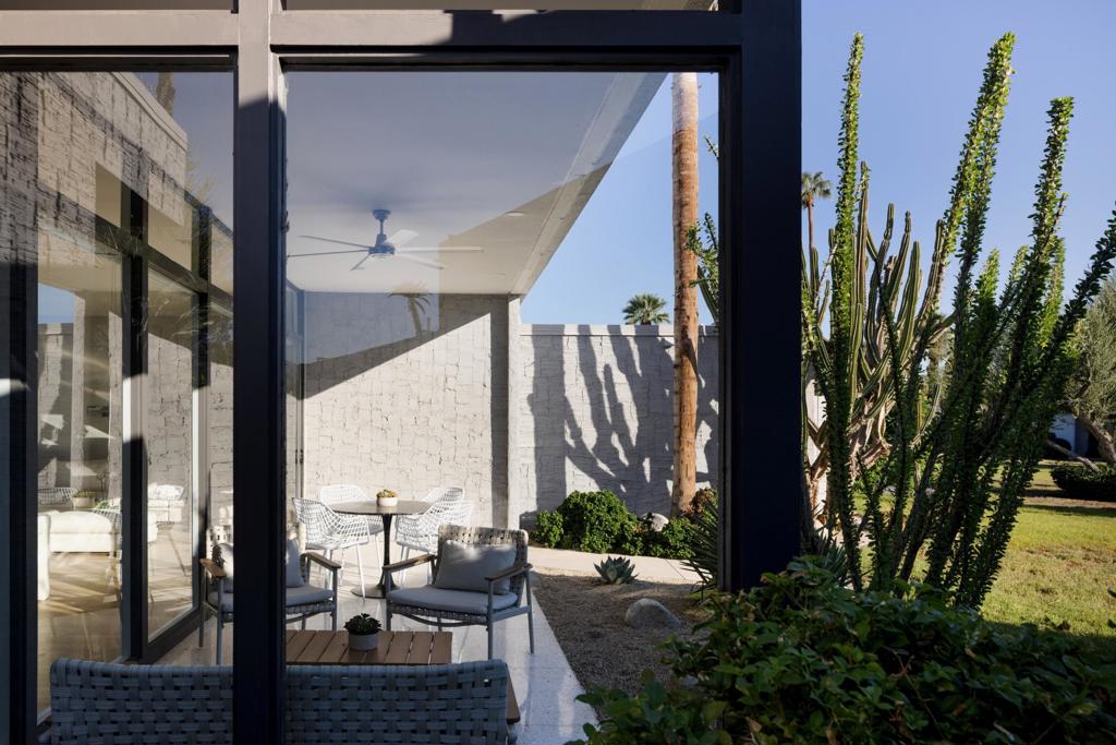 1405 Tamarisk West Street