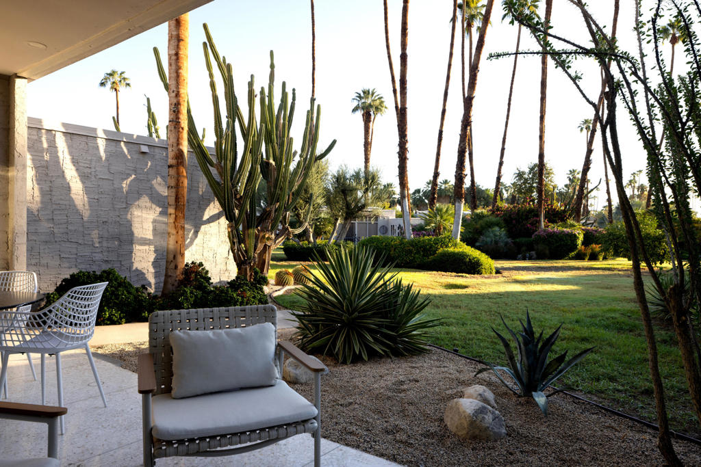 1405 Tamarisk West Street