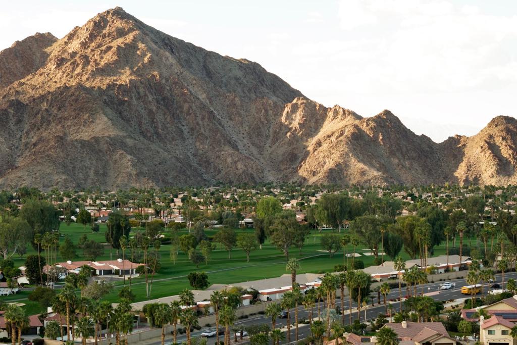 49165 Washington Street