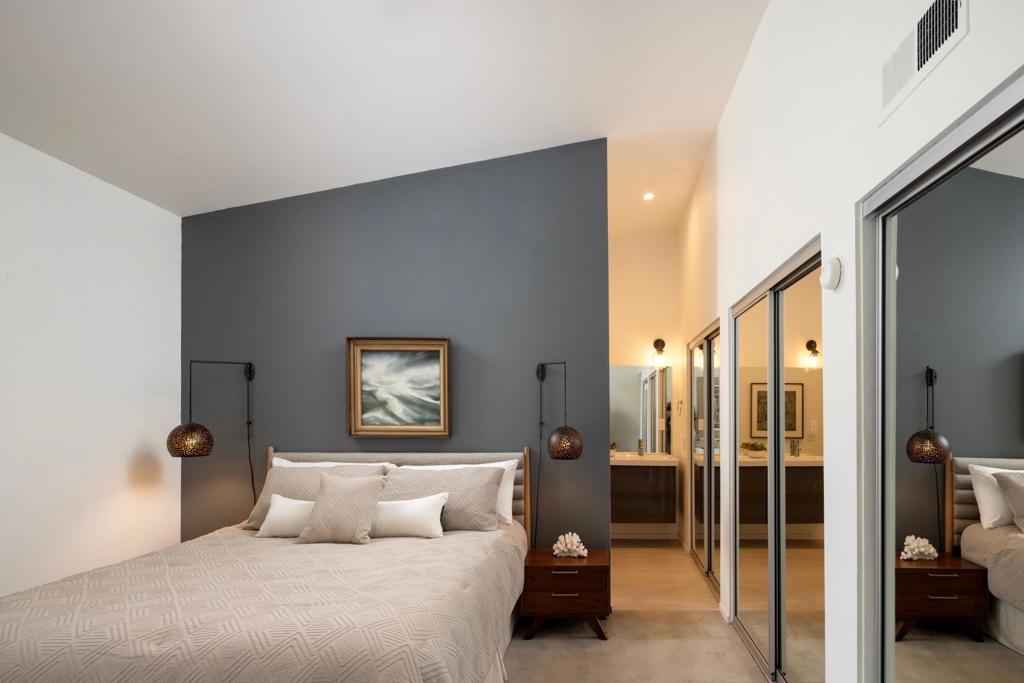 49165 Washington Street