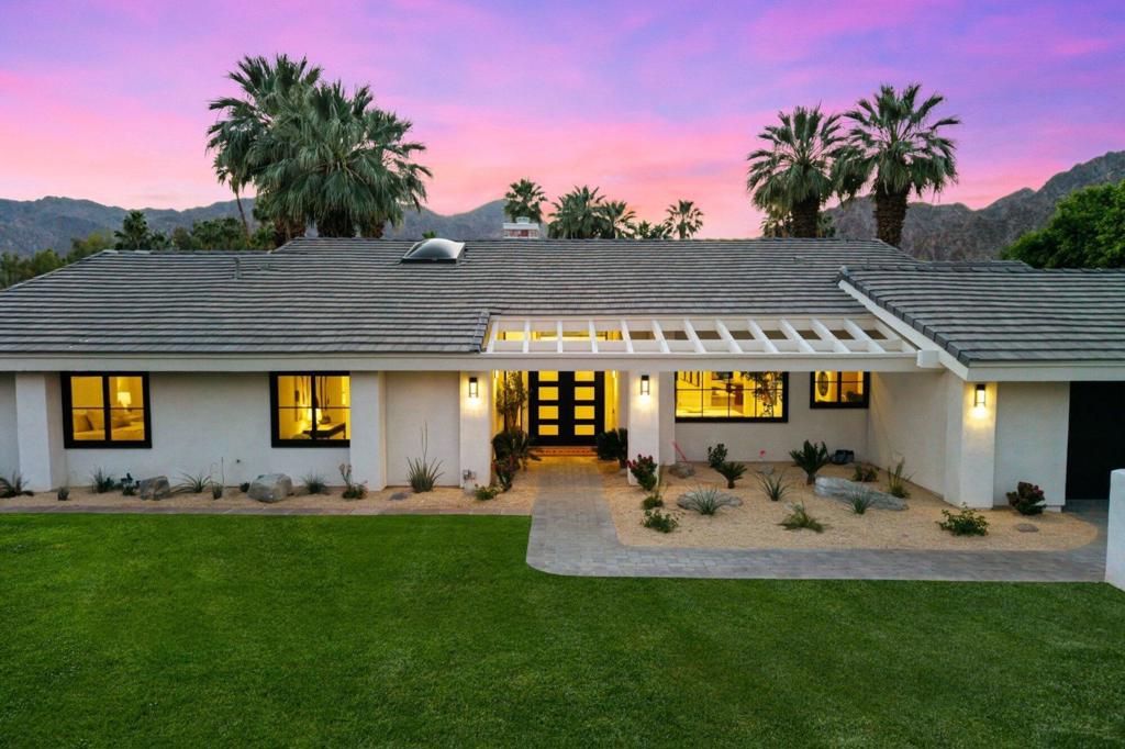 48721 San Vicente Street