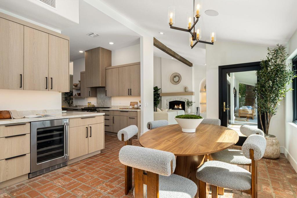 48721 San Vicente Street