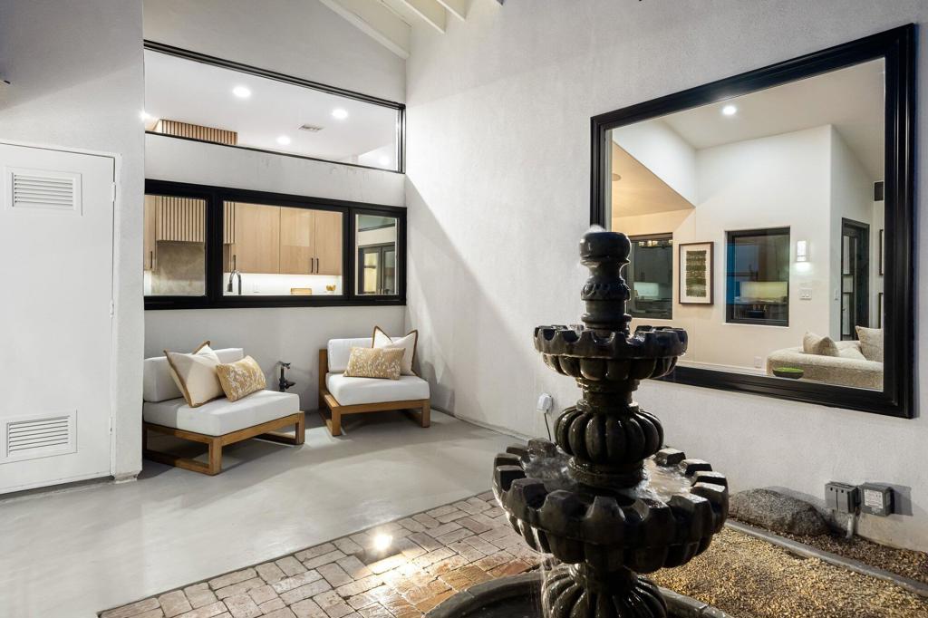 48721 San Vicente Street