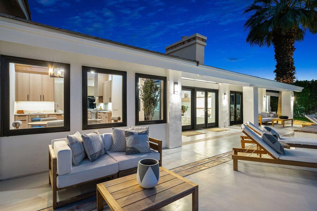 48721 San Vicente Street