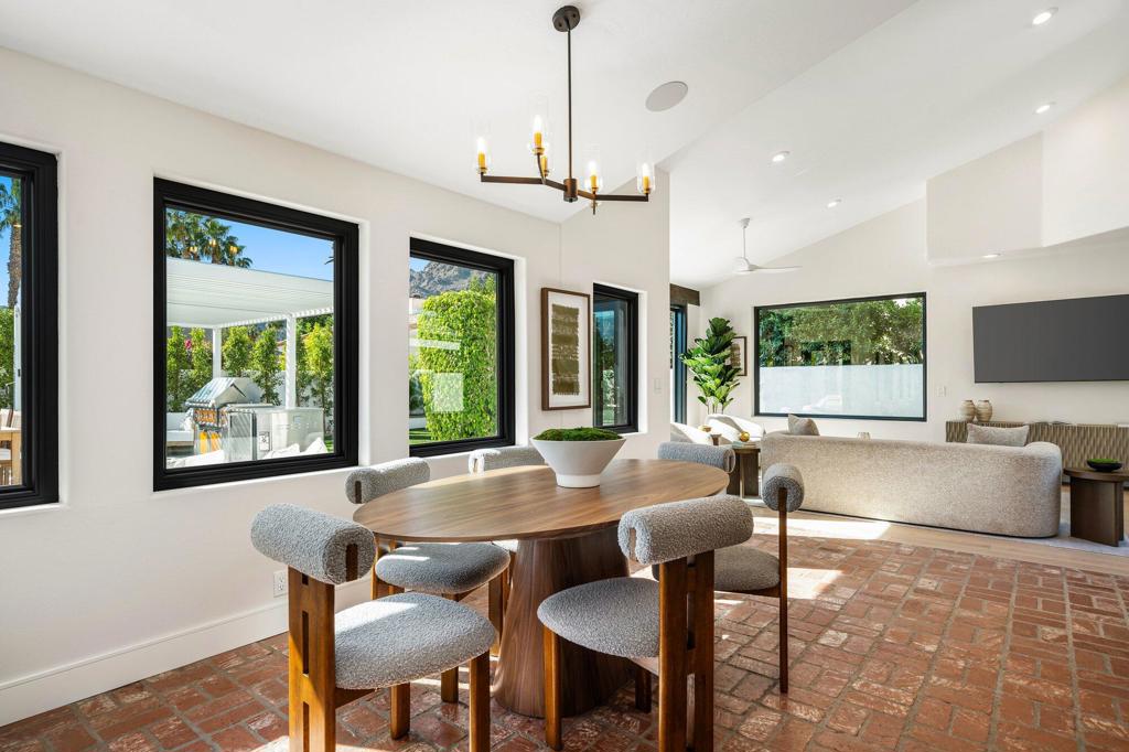 48721 San Vicente Street