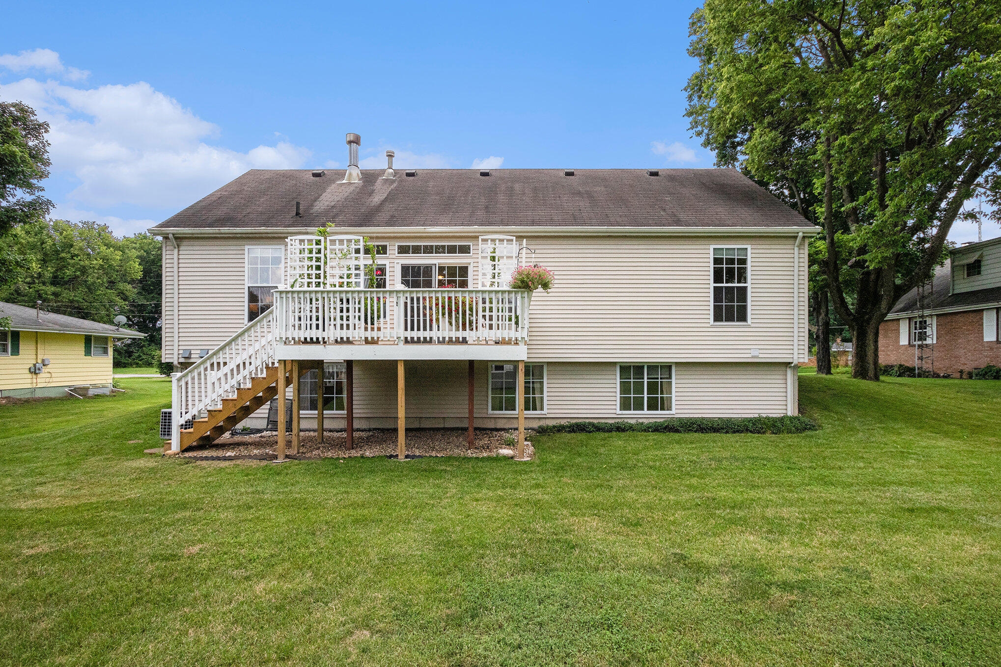 8825 Maplewood Drive