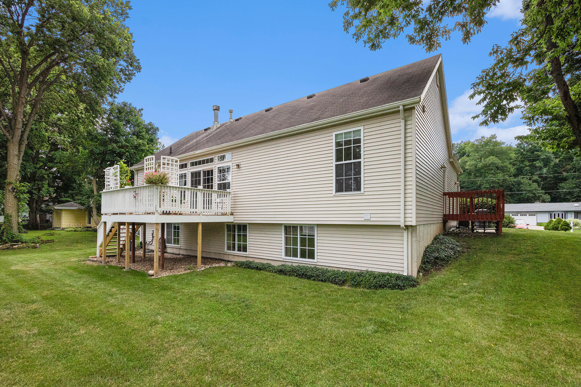 8825 Maplewood Drive