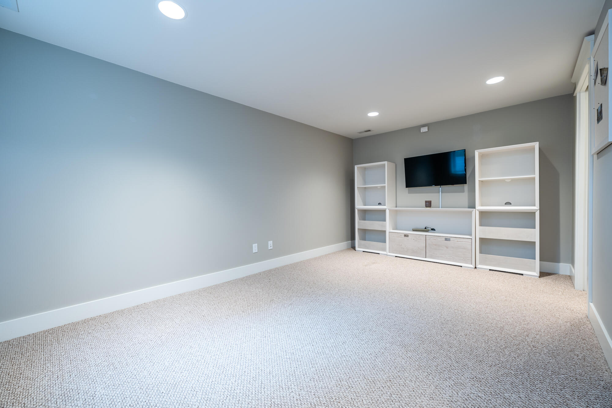 670 Beachwood Path