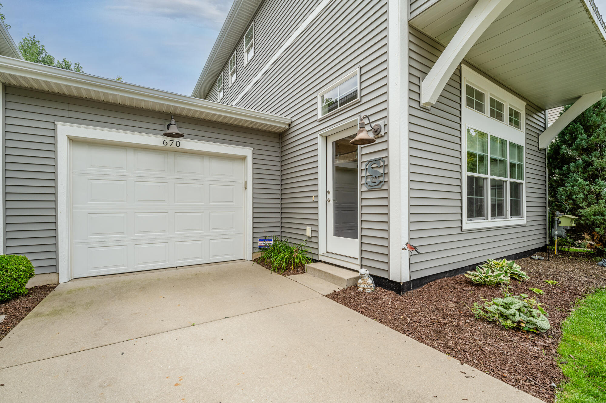 670 Beachwood Path