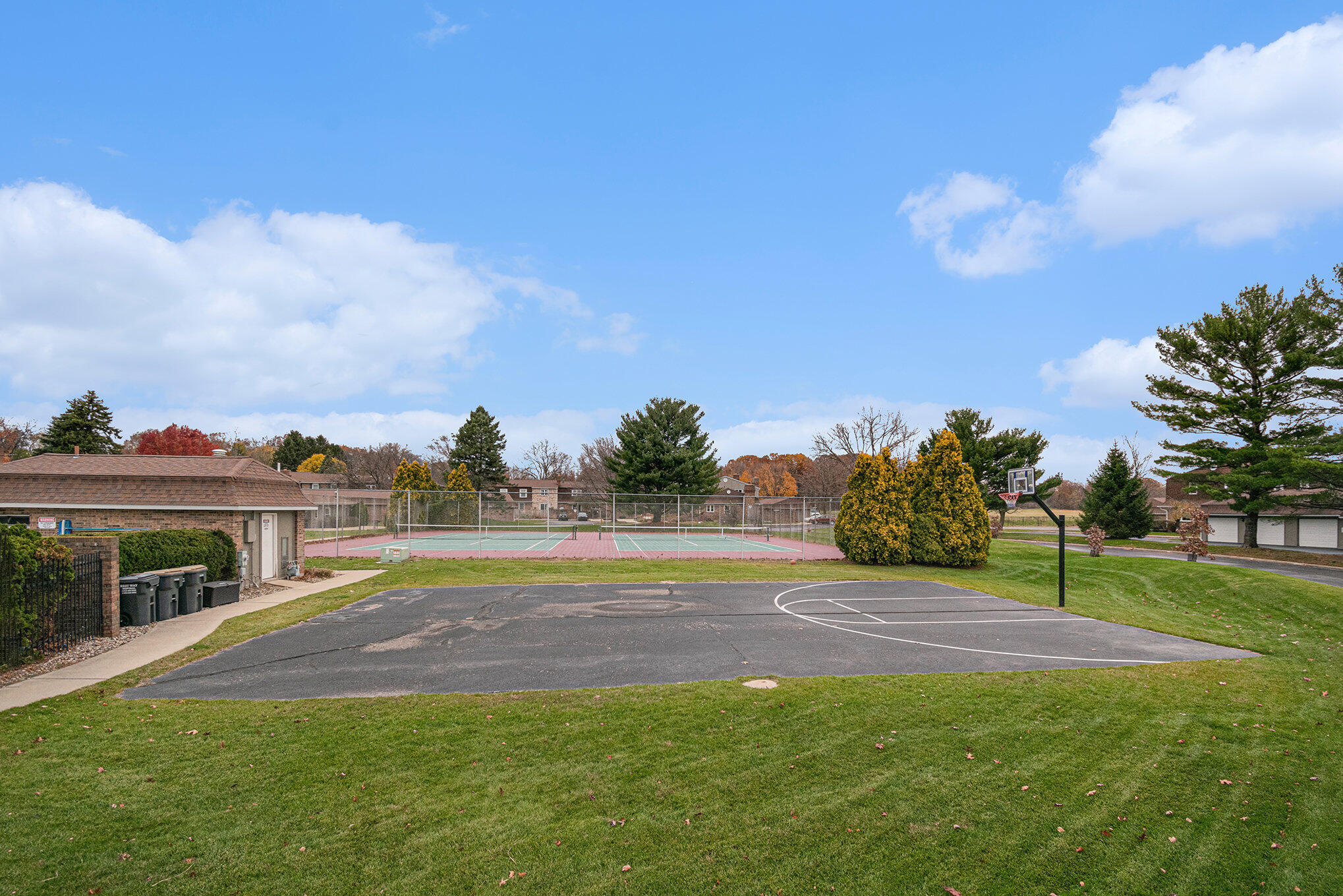 2502 Essex Court, St. Joseph