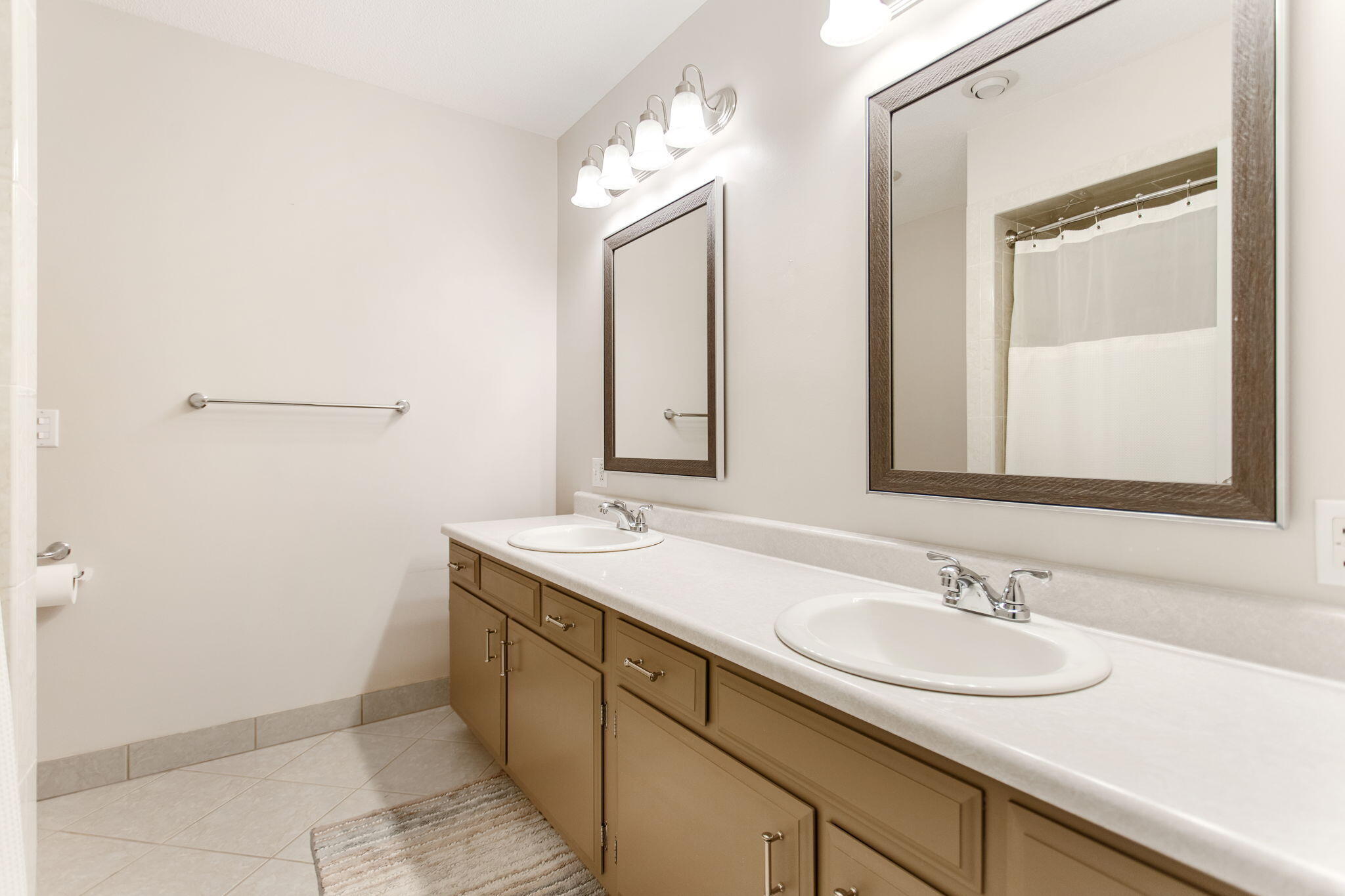 1595 St. Joseph Circle, St. Joseph
