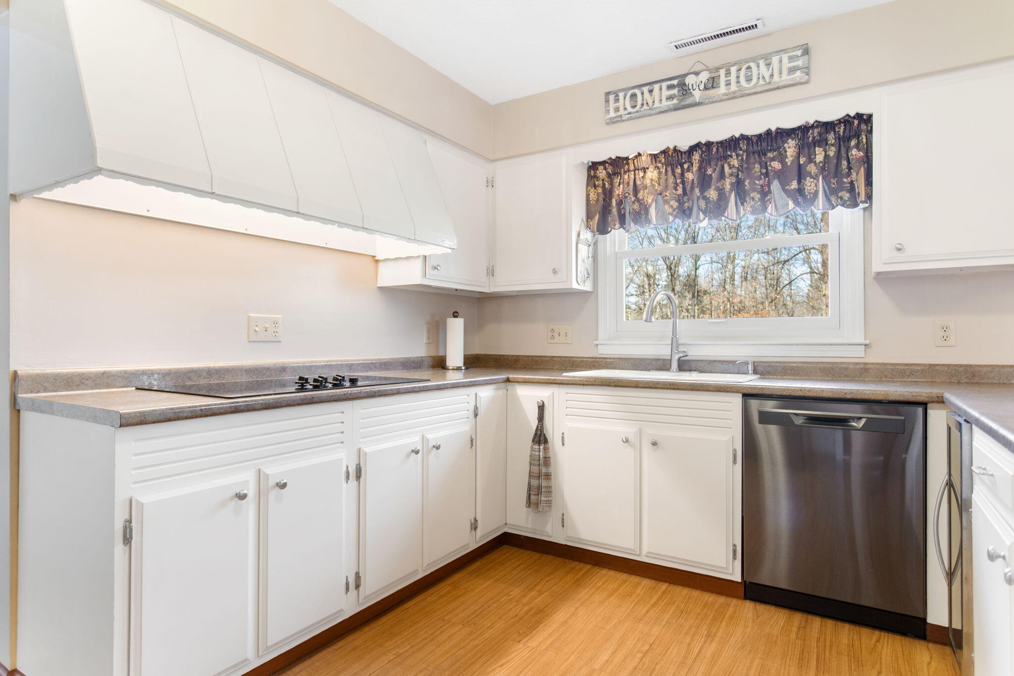 1595 St. Joseph Circle, St. Joseph