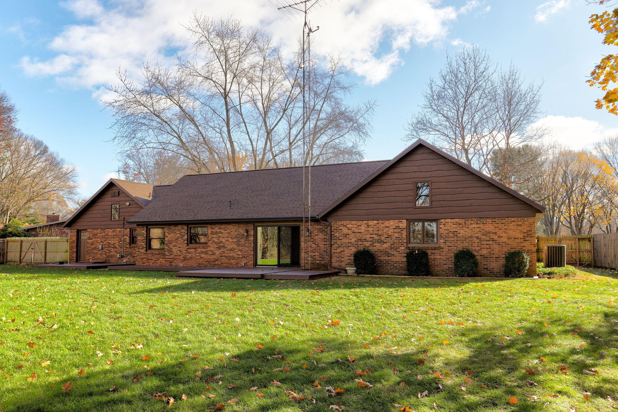 1595 St. Joseph Circle, St. Joseph