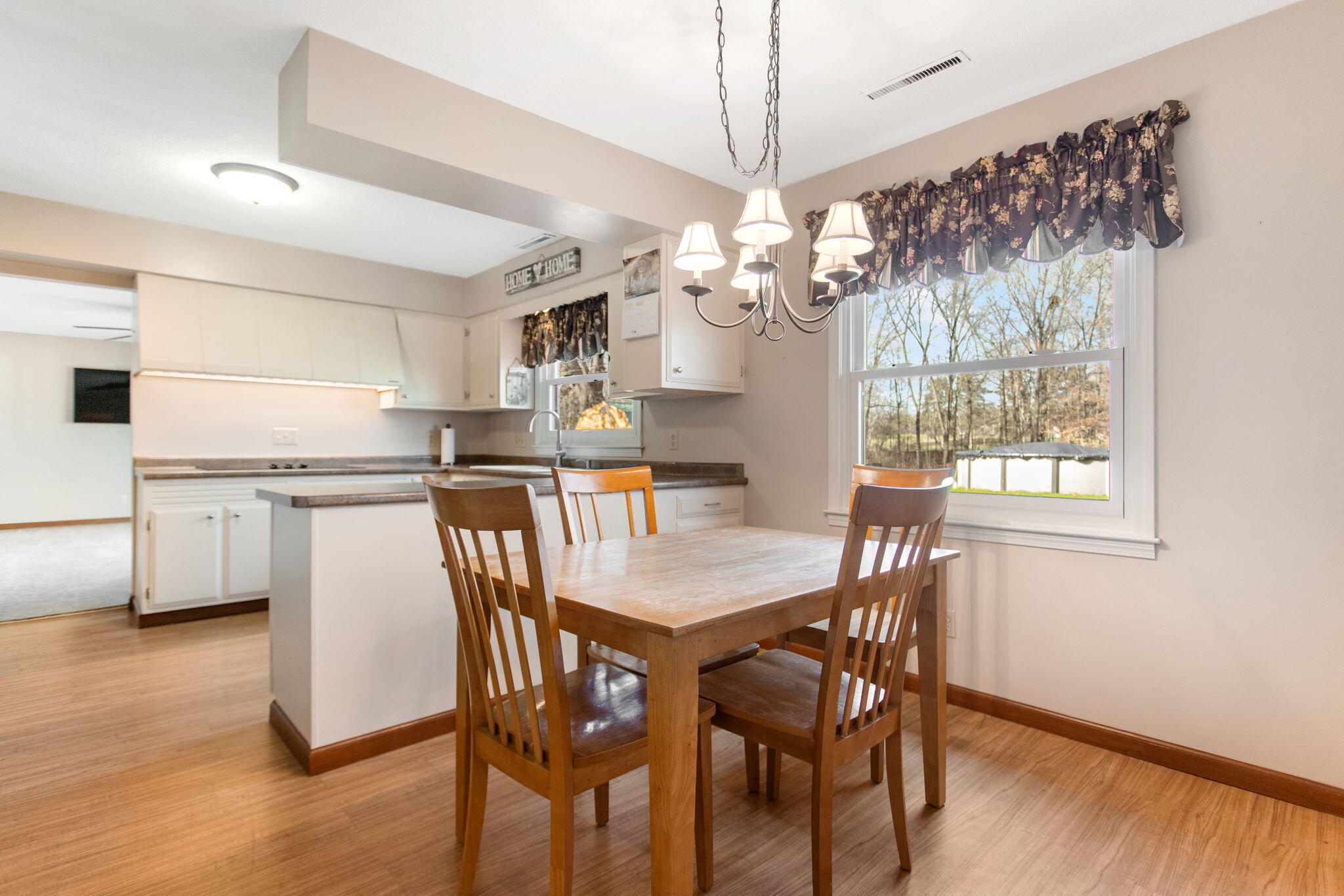 1595 St. Joseph Circle, St. Joseph