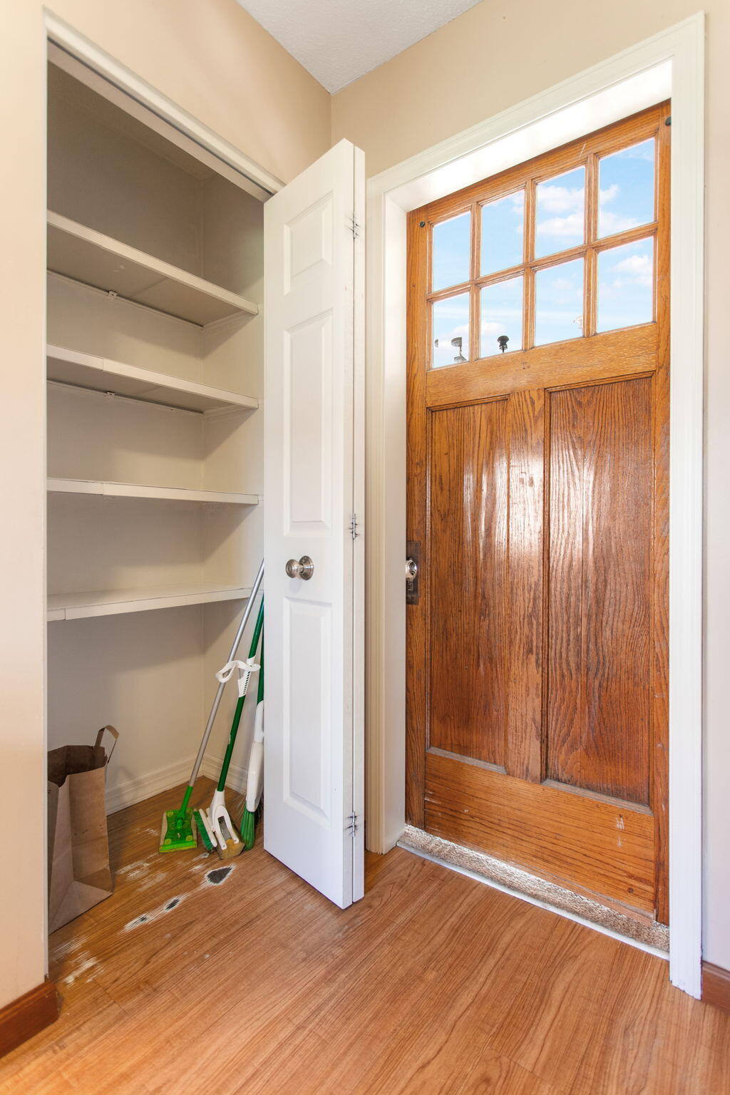 1595 St. Joseph Circle, St. Joseph