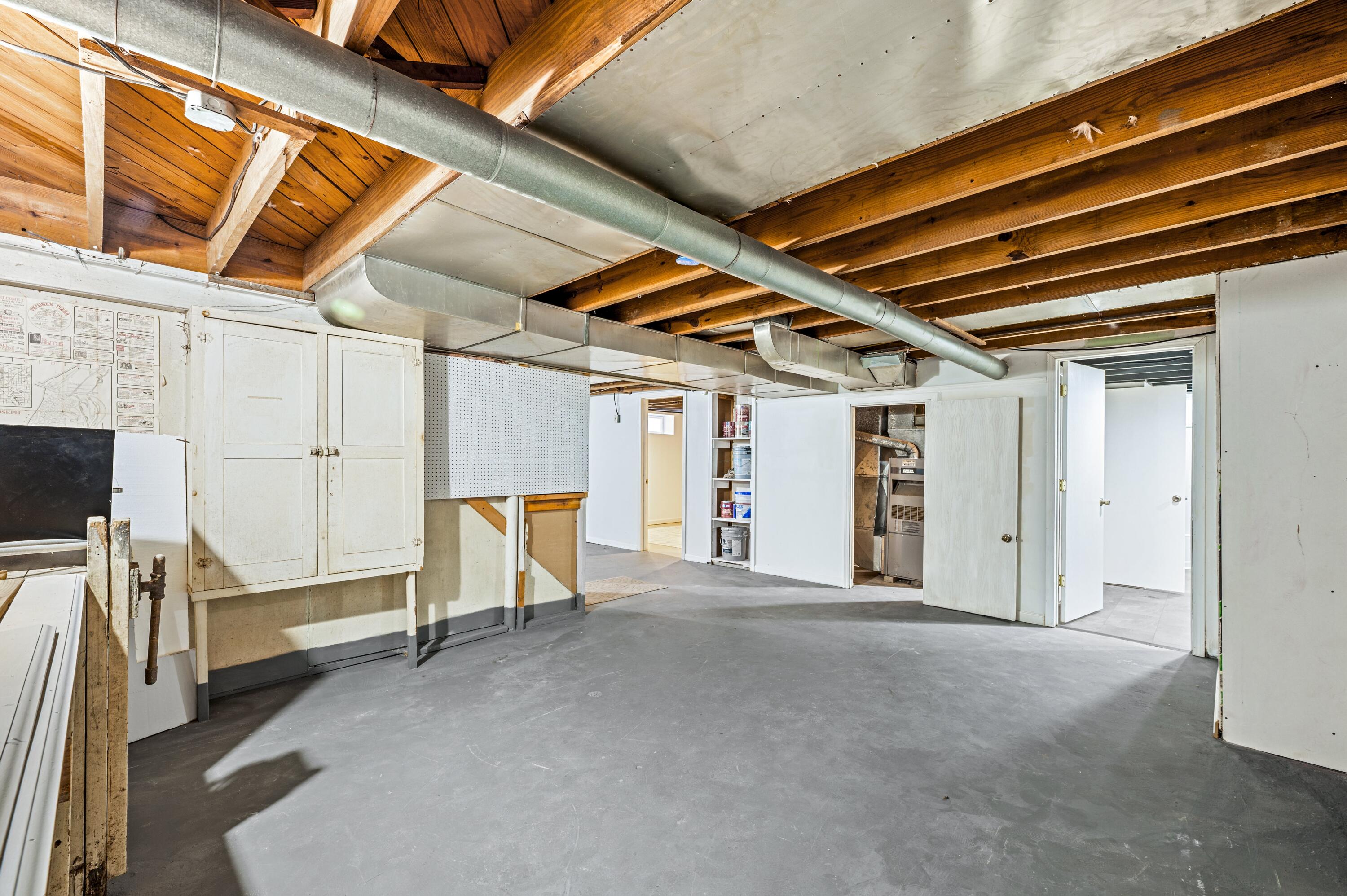 2701 Willa Drive, St. Joseph