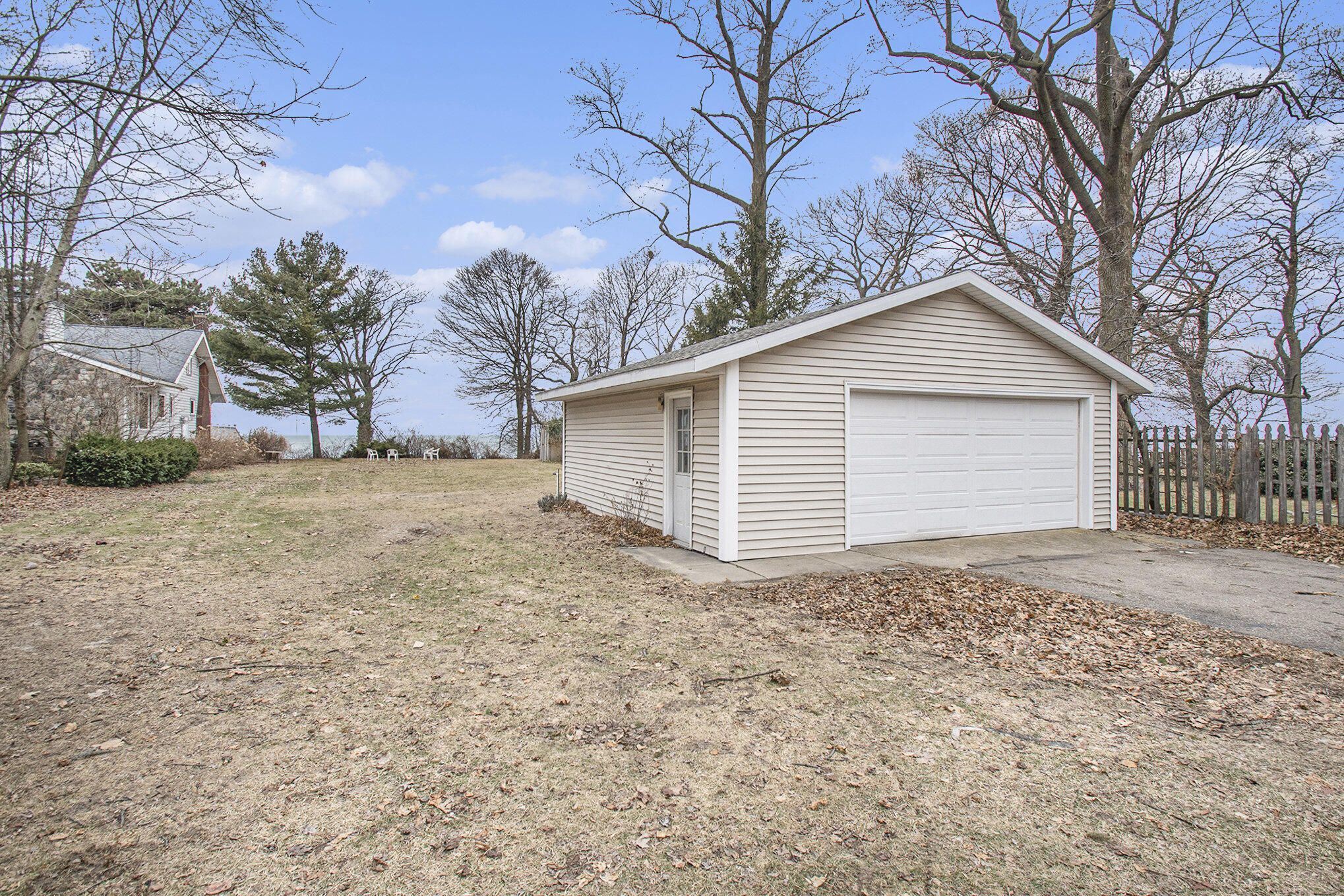 1448 Lake Boulevard, St. Joseph