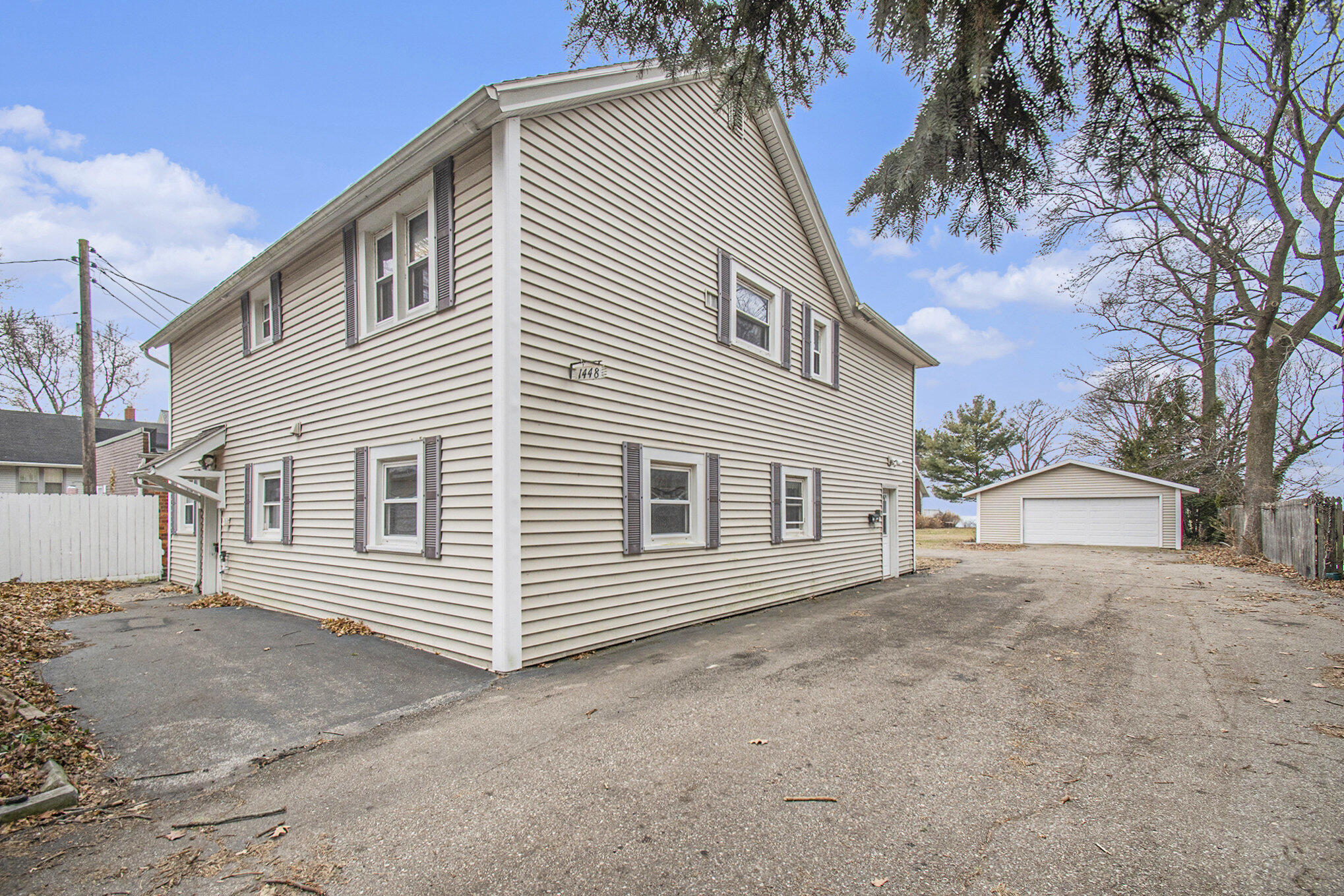 1448 Lake Boulevard, St. Joseph