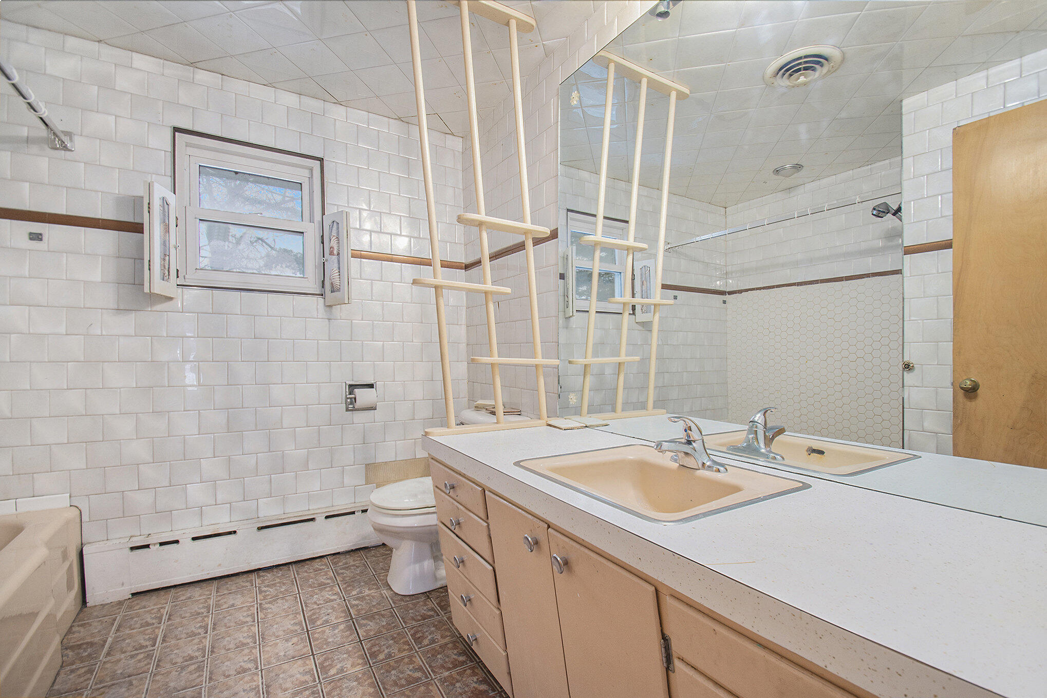 1448 Lake Boulevard, St. Joseph
