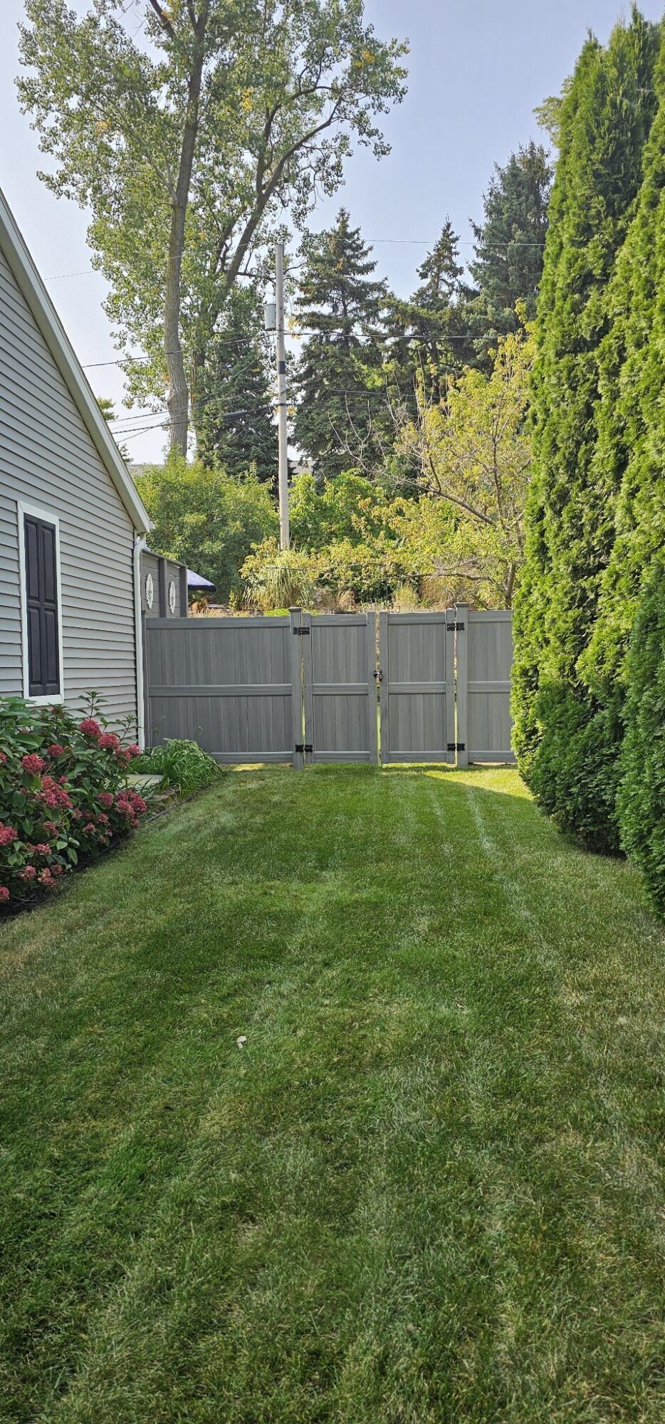 416 Upton Drive, St. Joseph