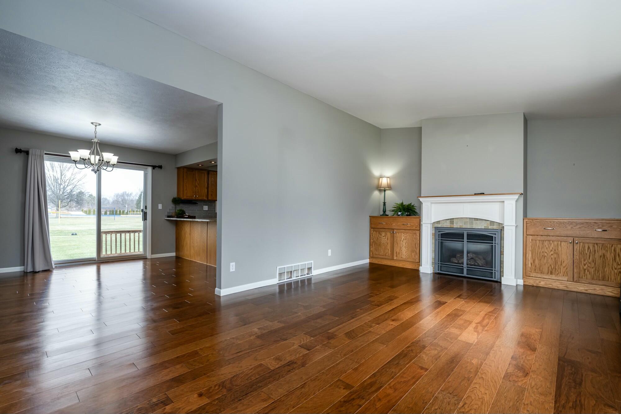 673 Royal Crest Drive, St. Joseph