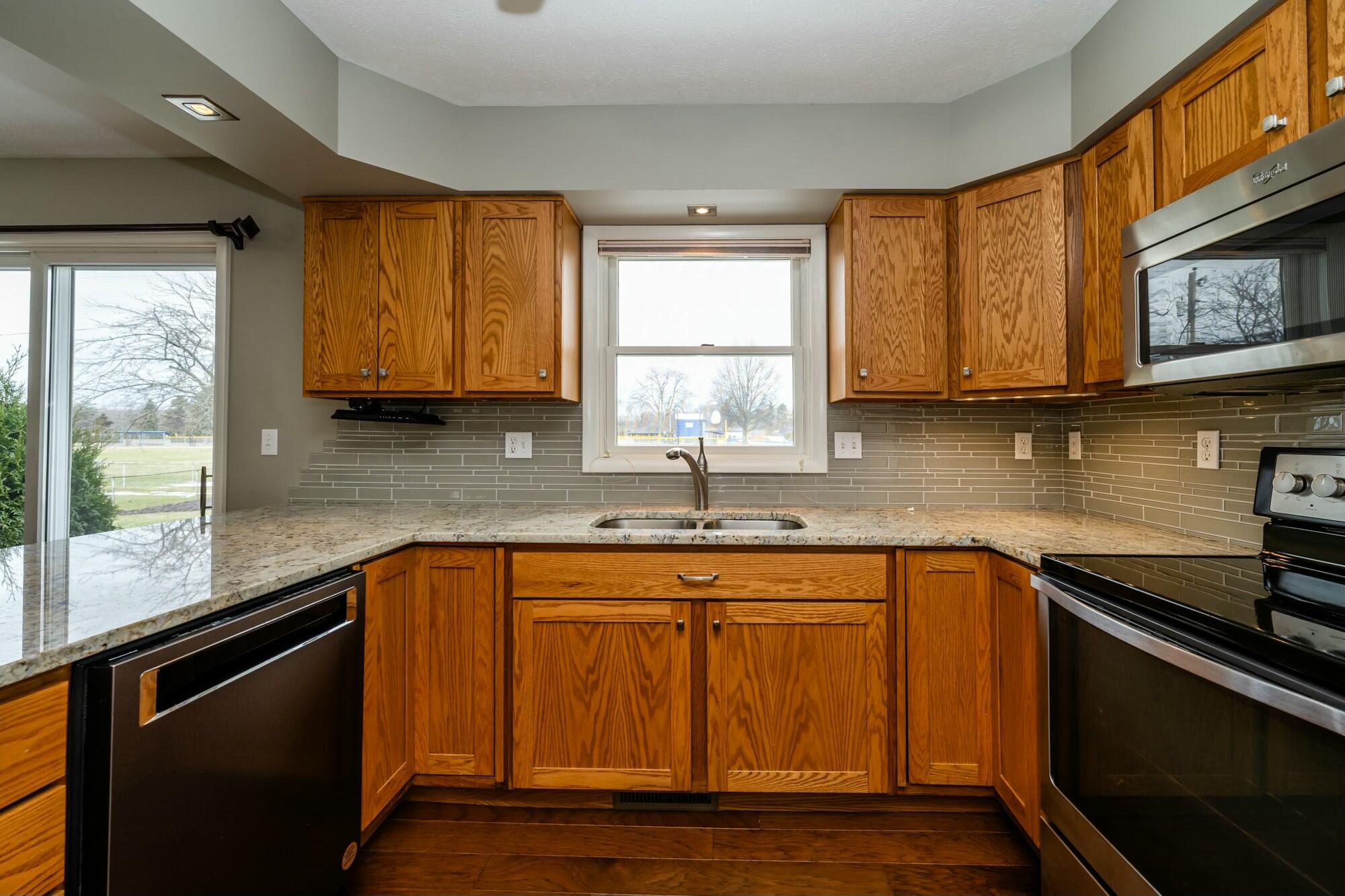 673 Royal Crest Drive, St. Joseph