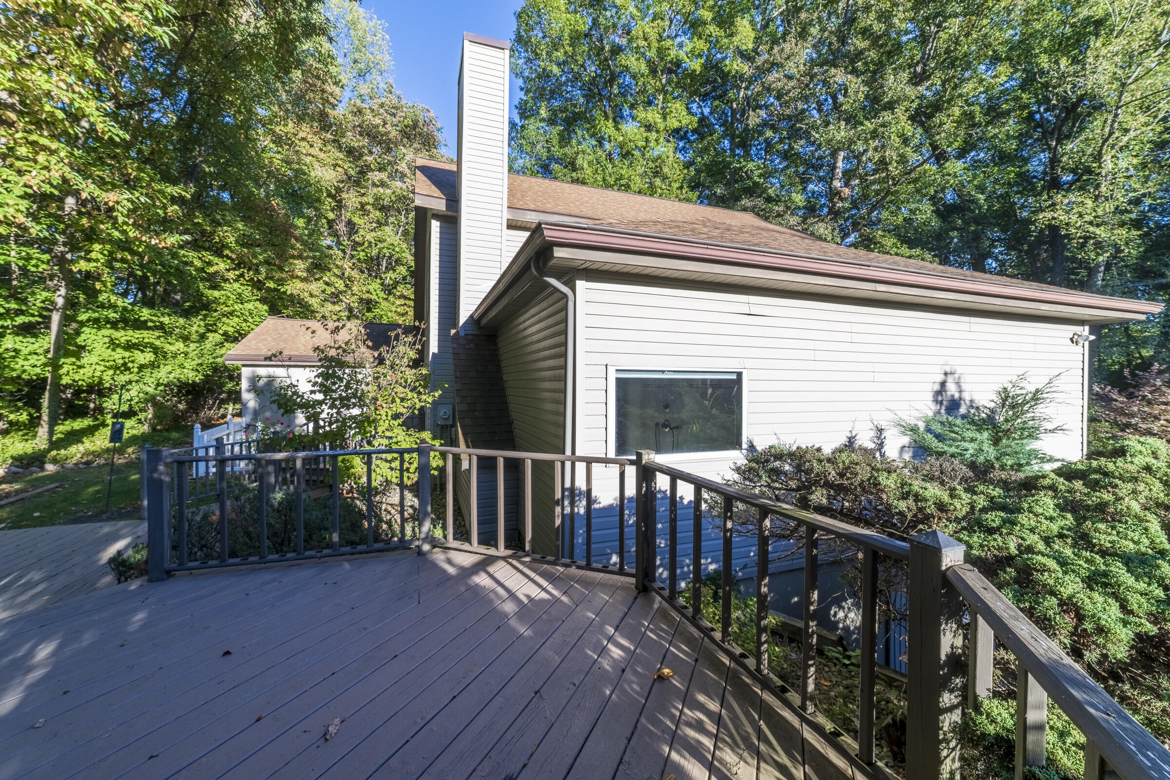 3004 White Oaks Lane