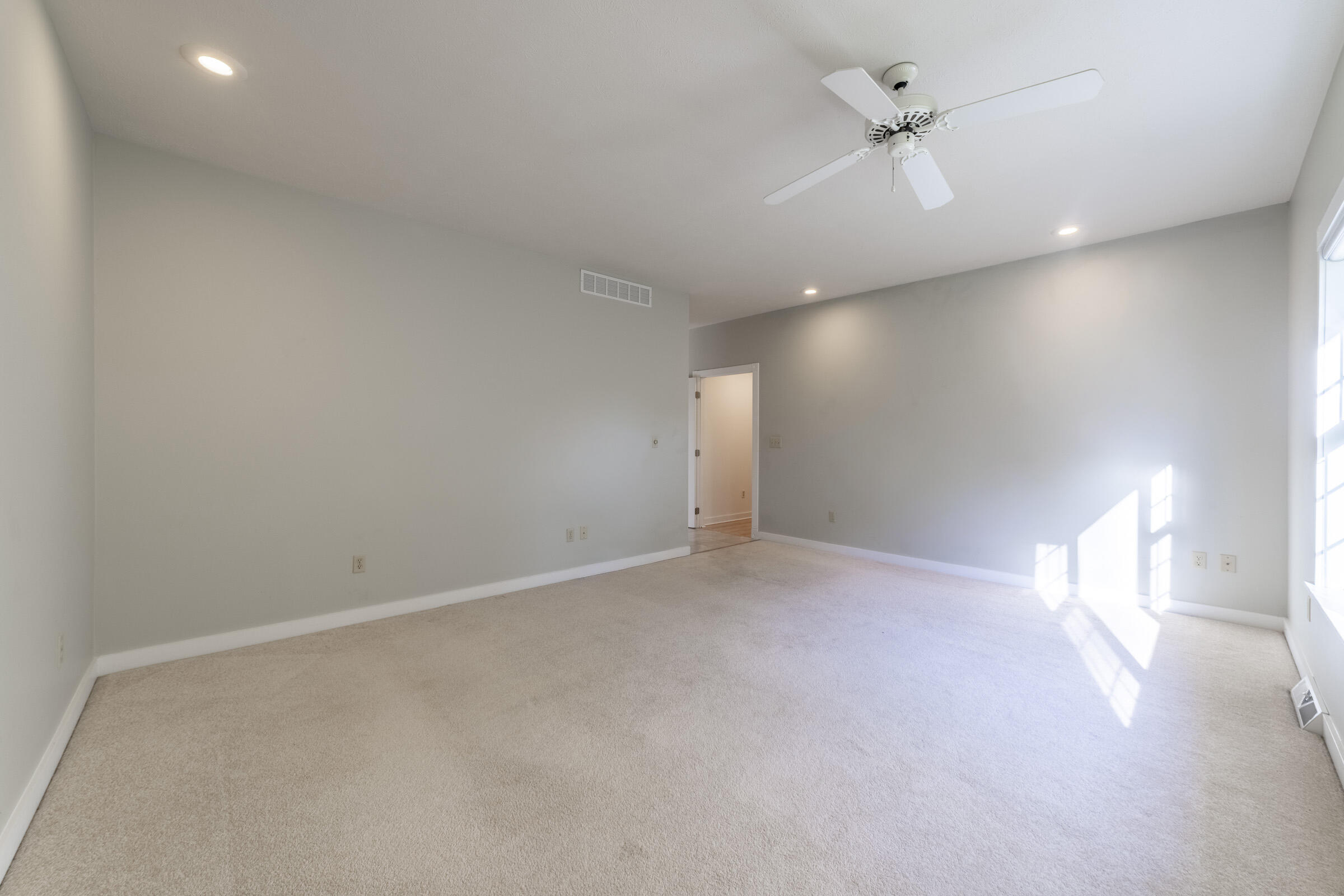 3004 White Oaks Lane