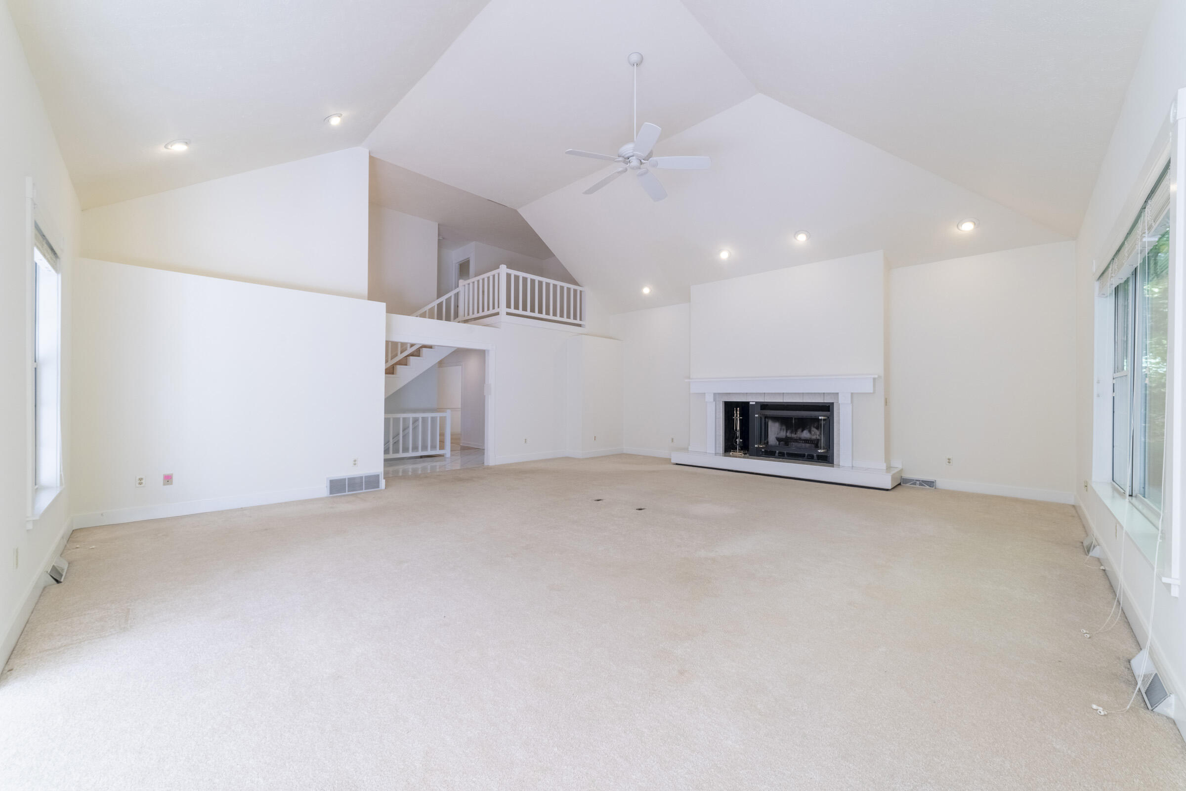 3004 White Oaks Lane