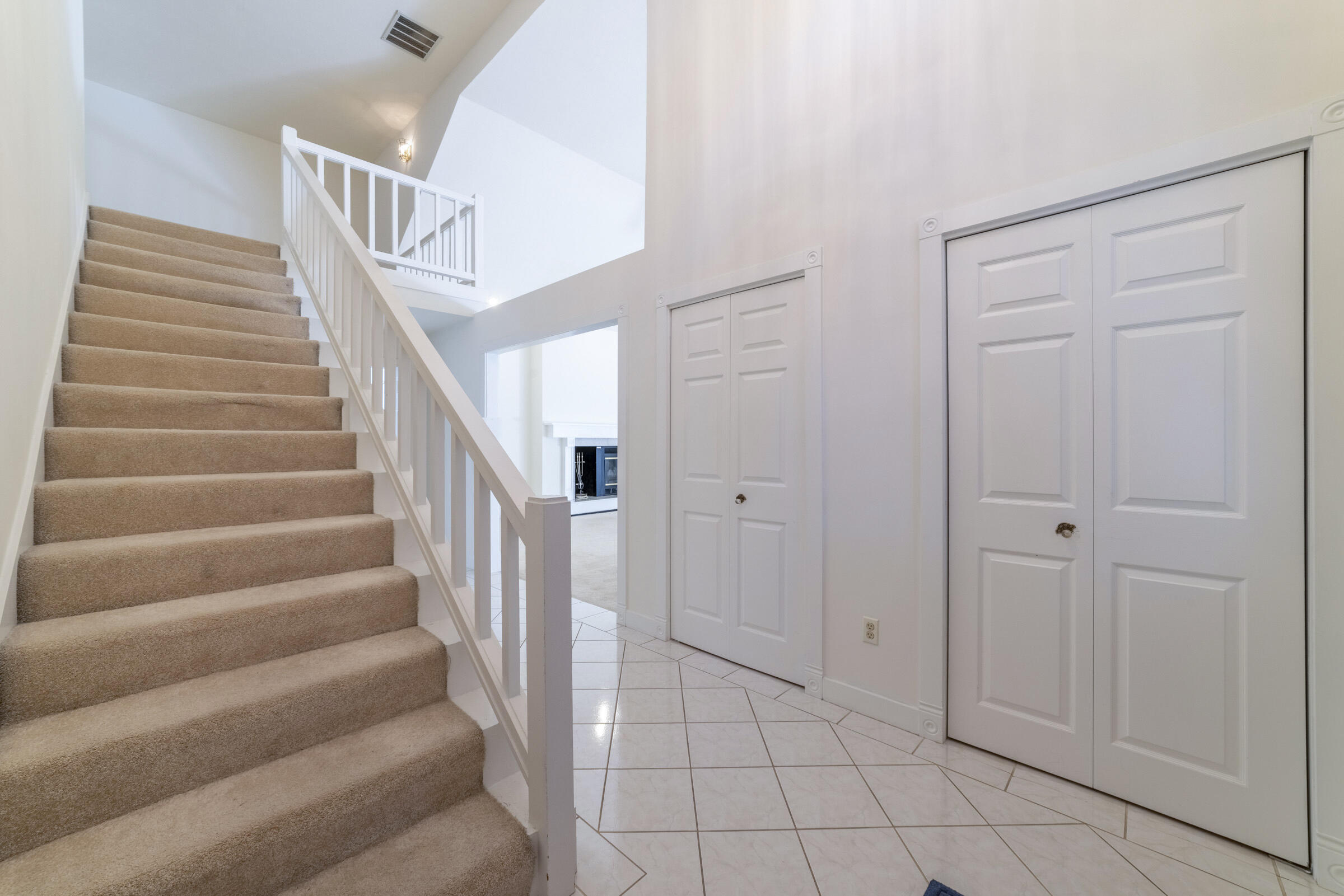 3004 White Oaks Lane